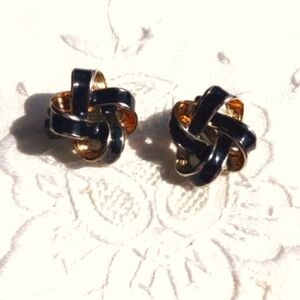 Elegant vintage black enamel twist ribbon knot gold tone clip-on earrings